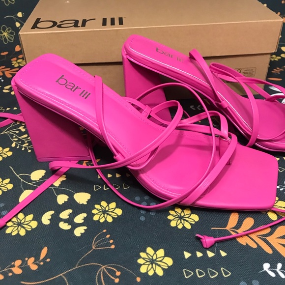 Bar III Women's Shoes Triangle Block Heels Square Pink, Size 8 BARBIE OUTFIT - Picture 4 of 15